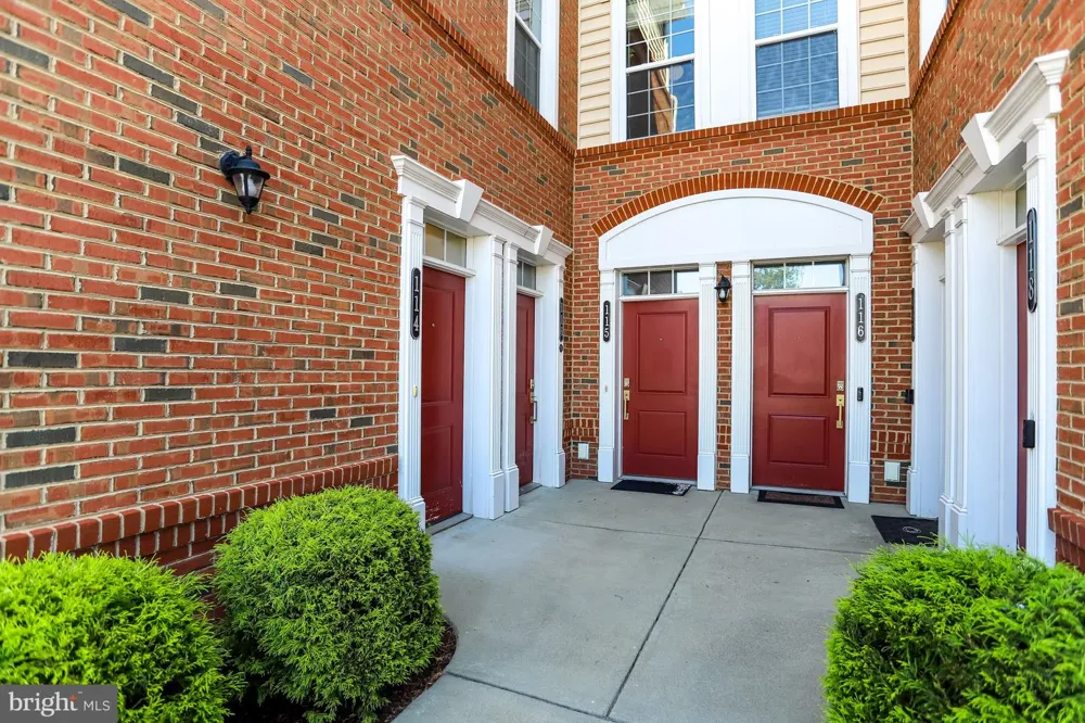 23230 MILLTOWN KNOLL SQUARE #114 Ashburn, VA 20148