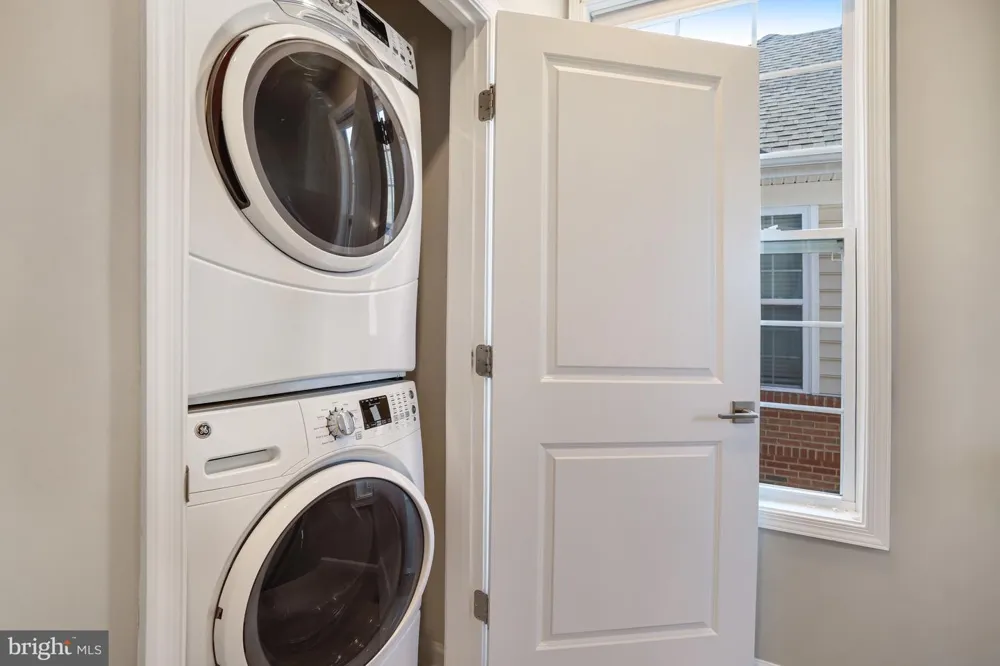 23230 MILLTOWN KNOLL SQUARE #114 Ashburn, VA 20148