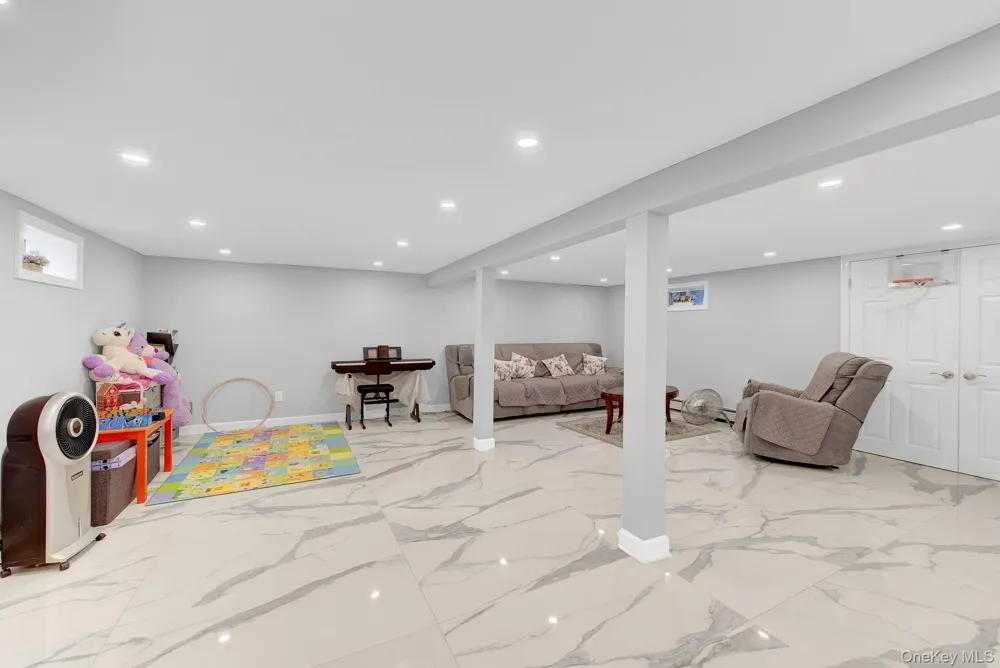 2488 1st Avenue East Meadow, NY 11554