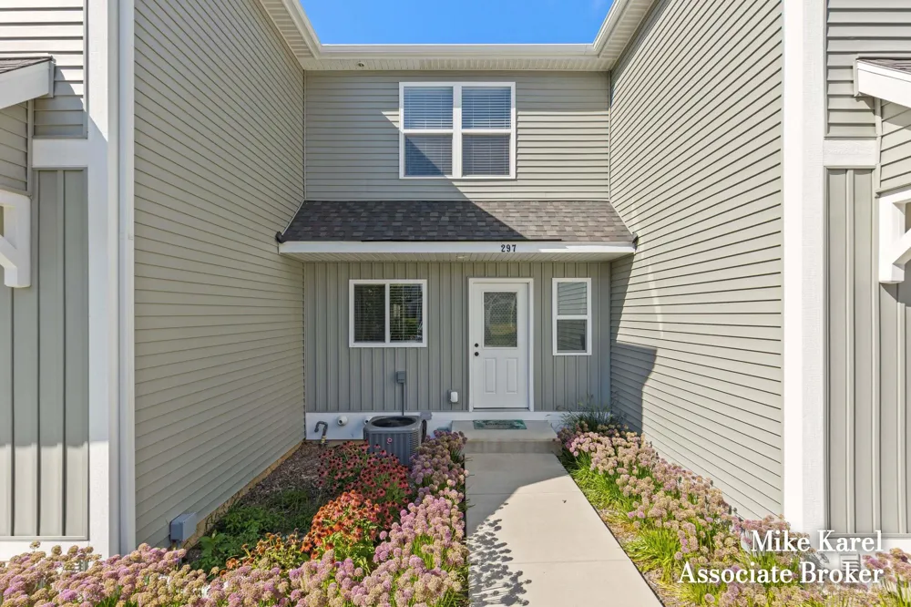 297 Vista Green Court Holland, MI 49423