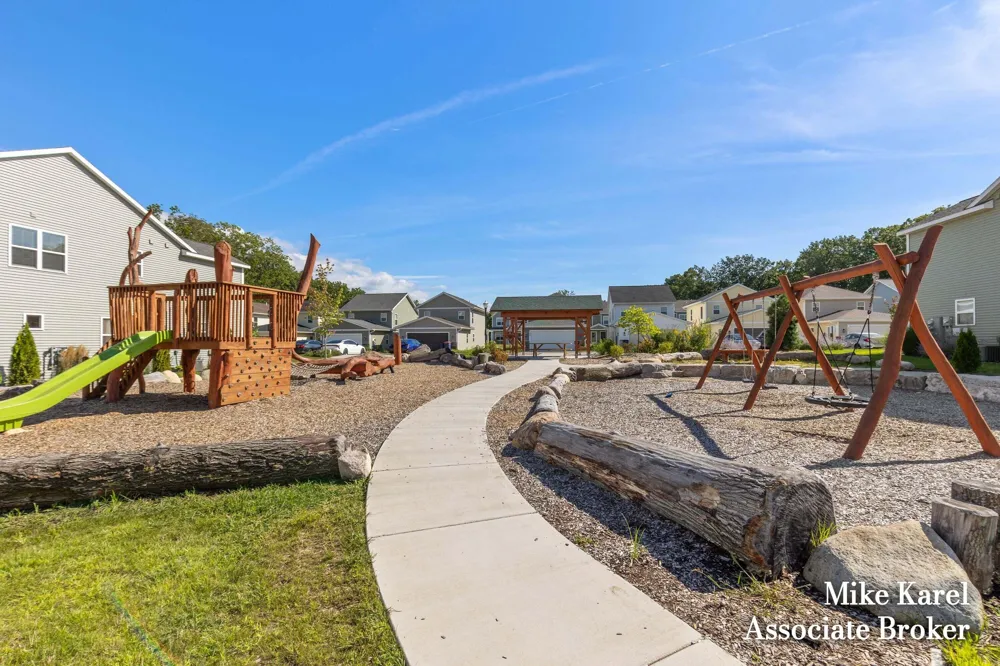 297 Vista Green Court Holland, MI 49423