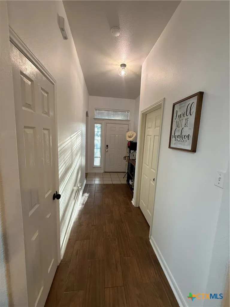 6007 Lone Star Court Hutto, TX 78634