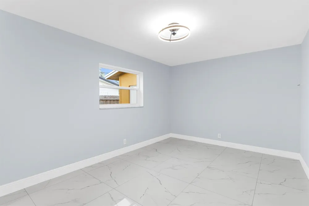 1772 NW 38th Street Oakland Park, FL 33309