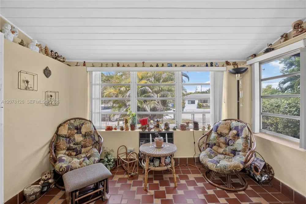 4940 SW 5th Ter Miami, FL 33134