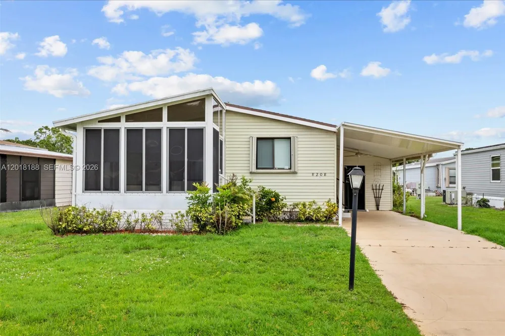 8208 W Bitterbush Ln Port St. Lucie, FL 34952