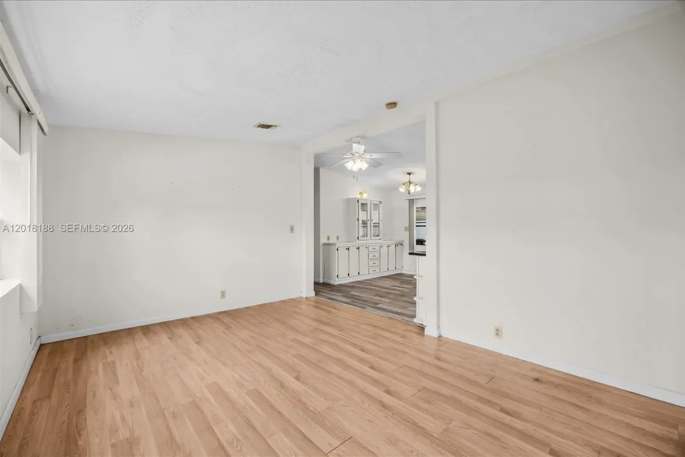 8208 W Bitterbush Ln Port St. Lucie, FL 34952
