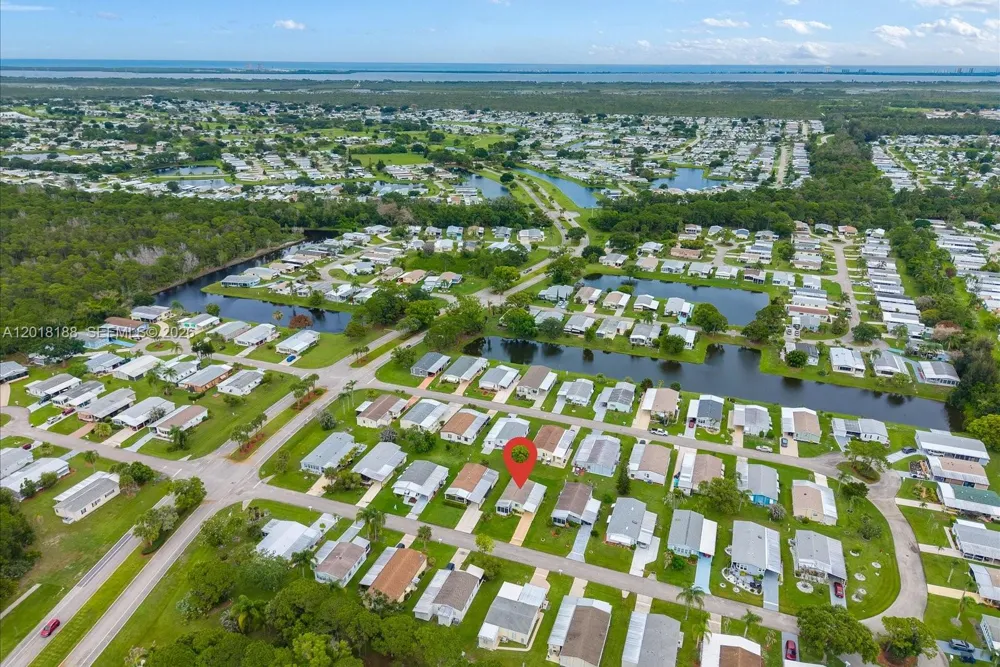 8208 W Bitterbush Ln Port St. Lucie, FL 34952