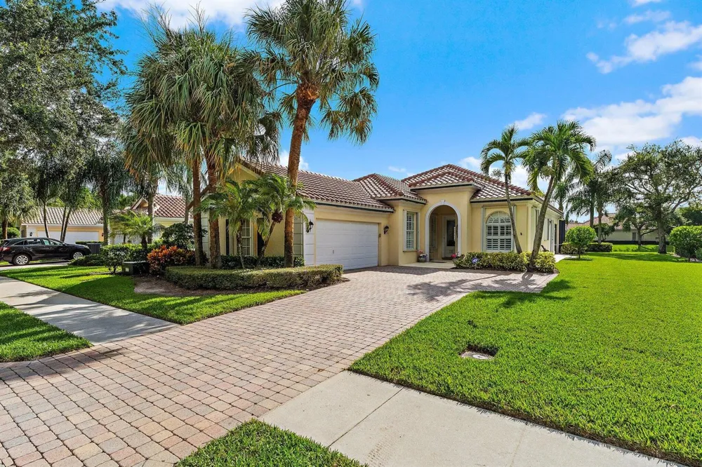 108 Euphrates Circle Palm Beach Gardens, FL 33410