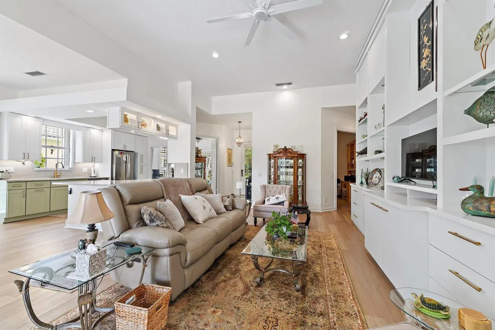 108 Euphrates Circle Palm Beach Gardens, FL 33410