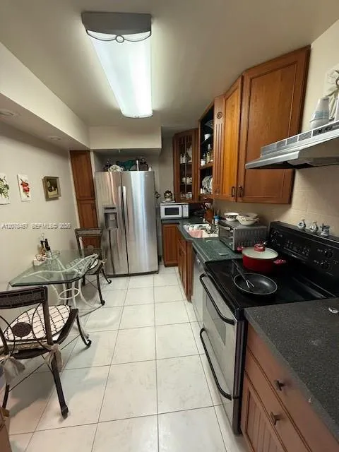 20505 E Country Club Dr #1036 Aventura, FL 33180