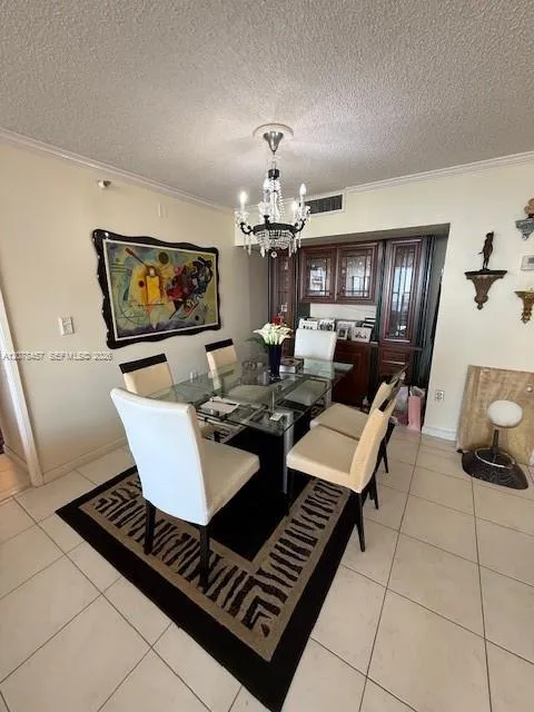 20505 E Country Club Dr #1036 Aventura, FL 33180