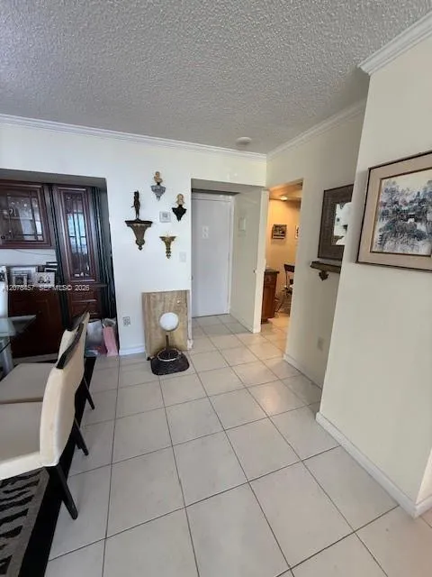 20505 E Country Club Dr #1036 Aventura, FL 33180