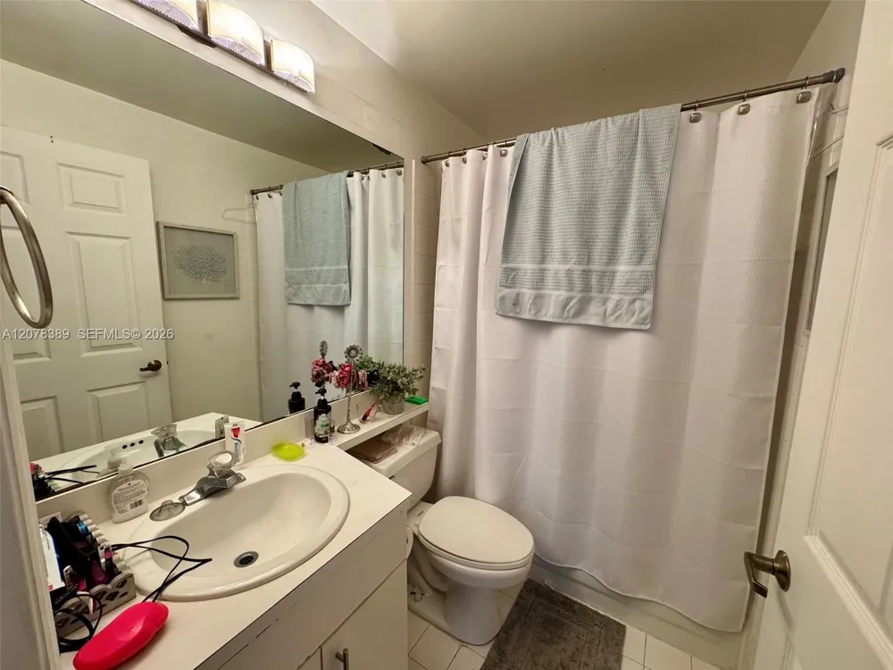9725 NW 52nd St #109 Doral, FL 33178