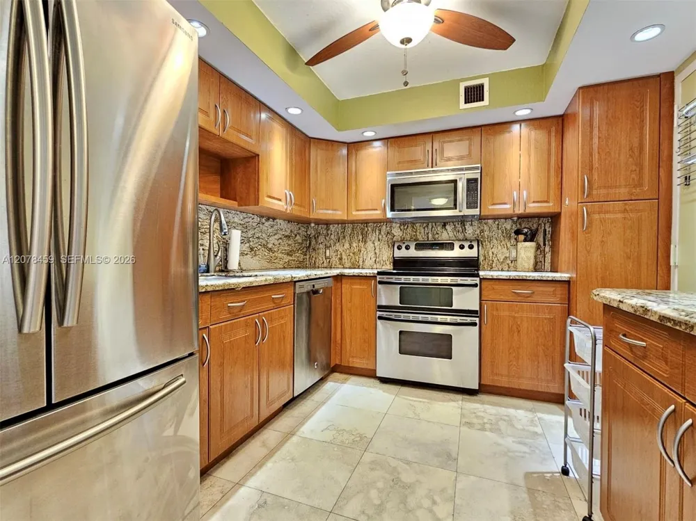 427 Golden Isles Dr #16E Hallandale Beach, FL 33009