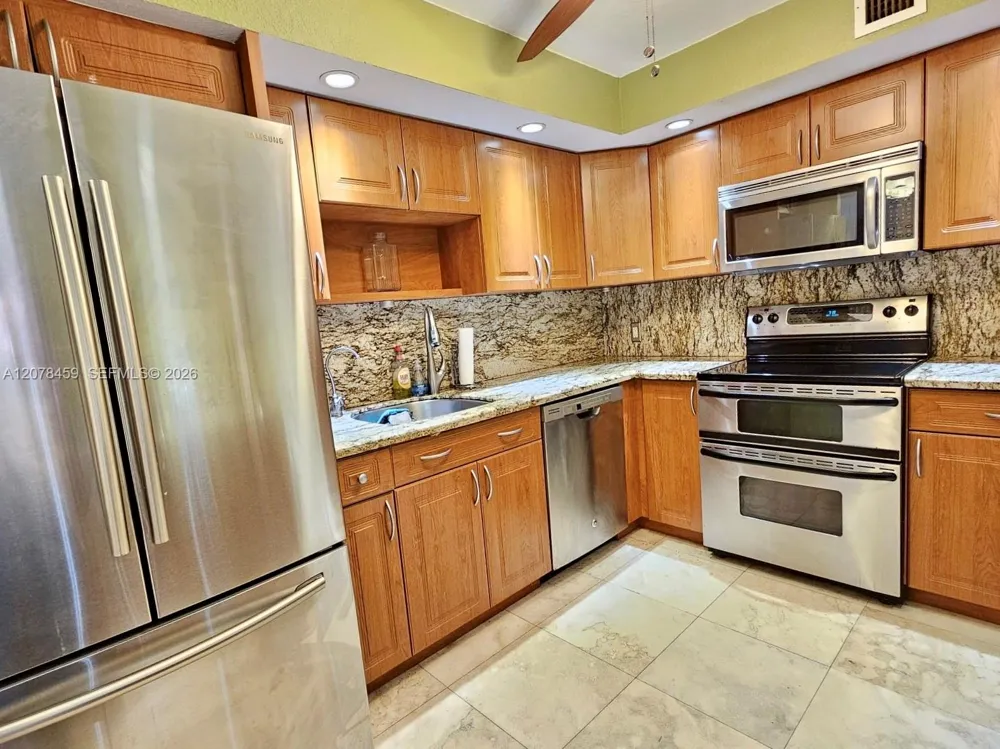 427 Golden Isles Dr #16E Hallandale Beach, FL 33009