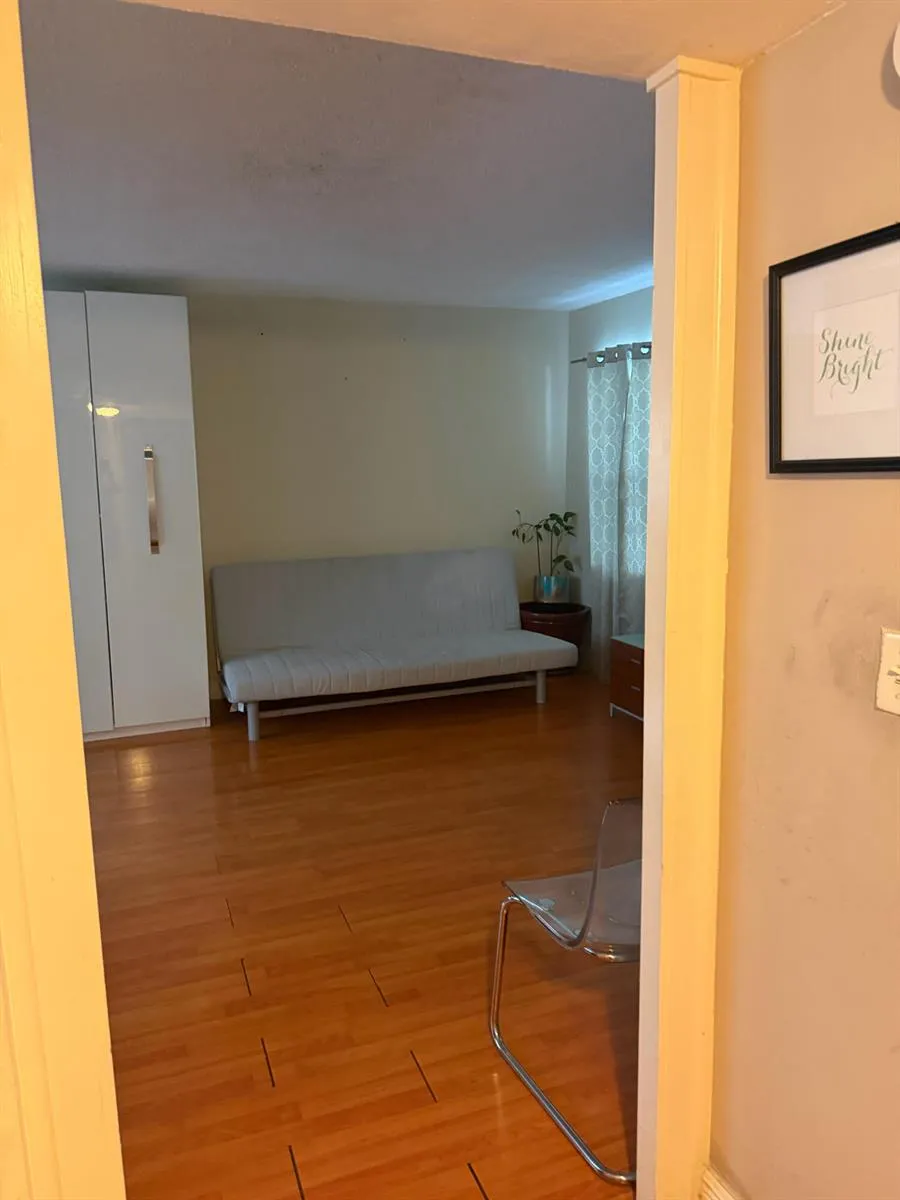 714 NE 10th Street #205 Hallandale Beach, FL 33009