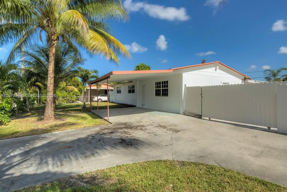 160 NW 199th St #1 Miami Gardens, FL 33169