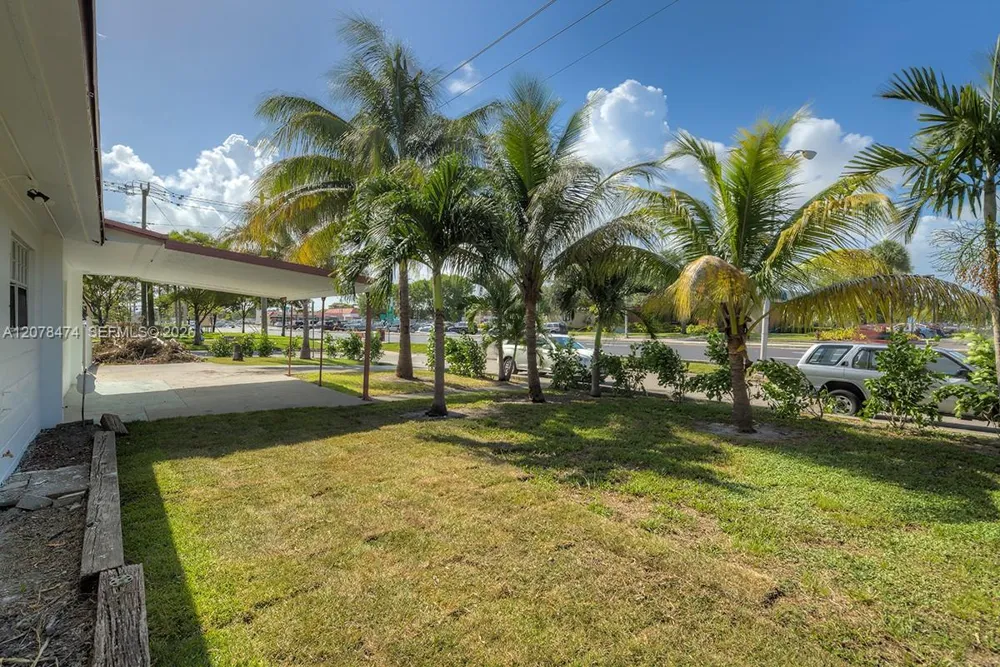 160 NW 199th St #1 Miami Gardens, FL 33169