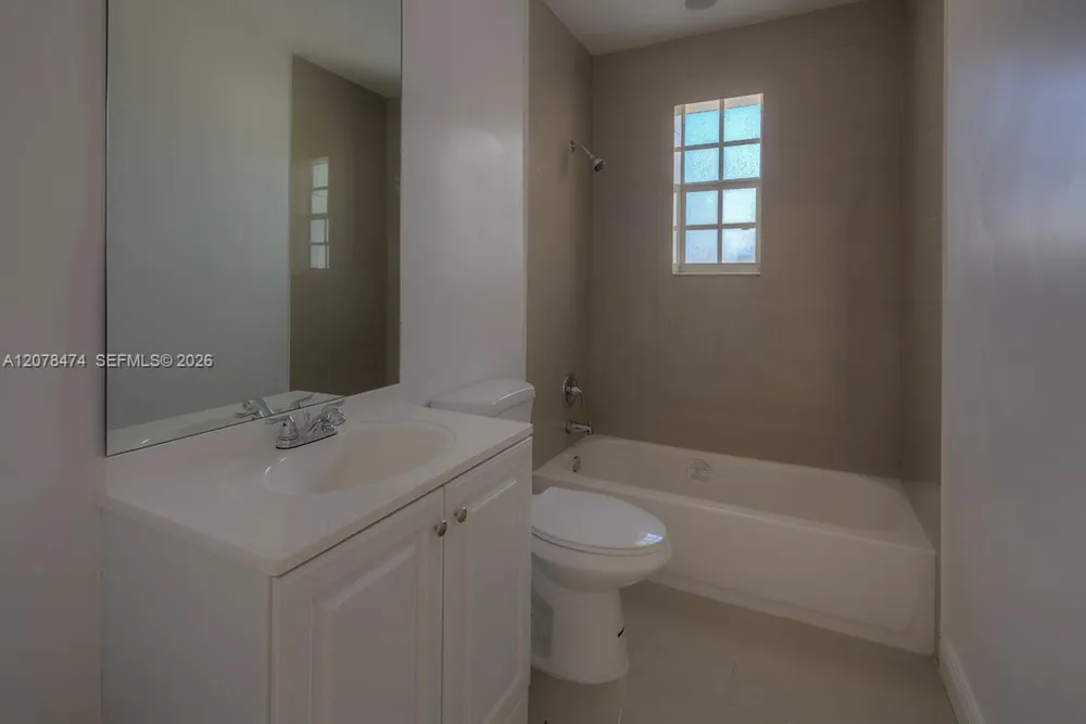 160 NW 199th St #1 Miami Gardens, FL 33169