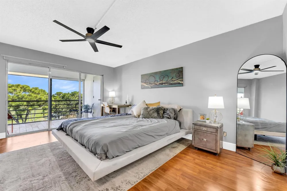 3836 Via Poinciana #607 Lake Worth, FL 33467