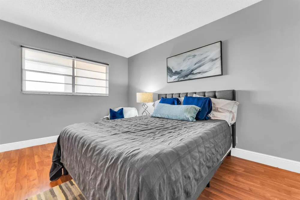 3836 Via Poinciana #607 Lake Worth, FL 33467