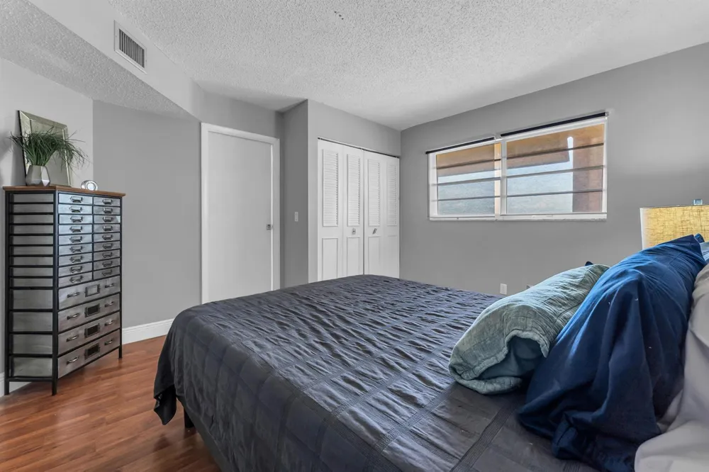 3836 Via Poinciana #607 Lake Worth, FL 33467