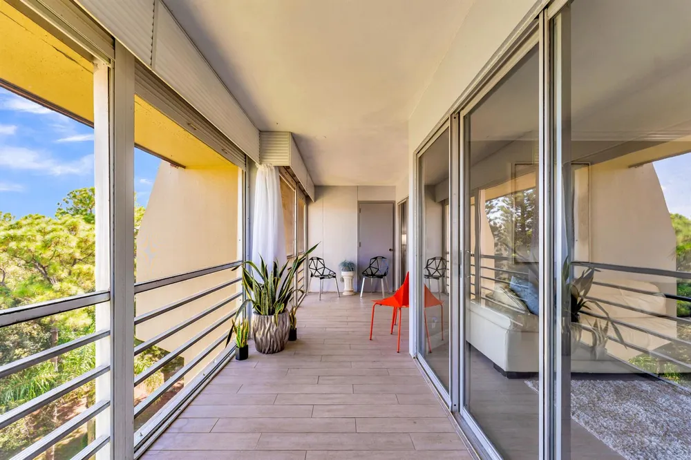 3836 Via Poinciana #607 Lake Worth, FL 33467