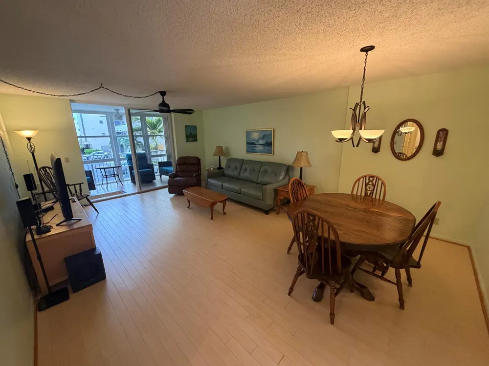 206 SE 10TH STREET #201 Dania Beach, FL 33004