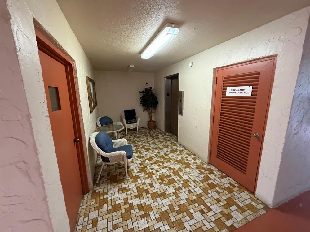 206 SE 10TH STREET #201 Dania Beach, FL 33004