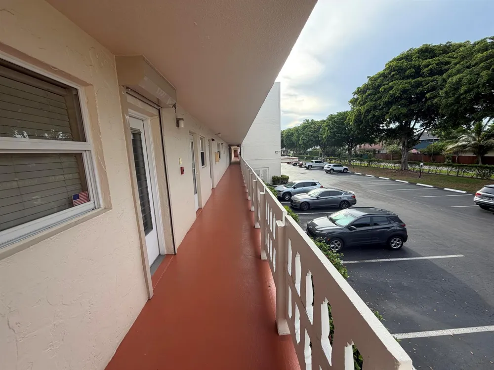 206 SE 10TH STREET #201 Dania Beach, FL 33004