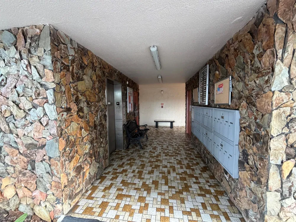 206 SE 10TH STREET #201 Dania Beach, FL 33004