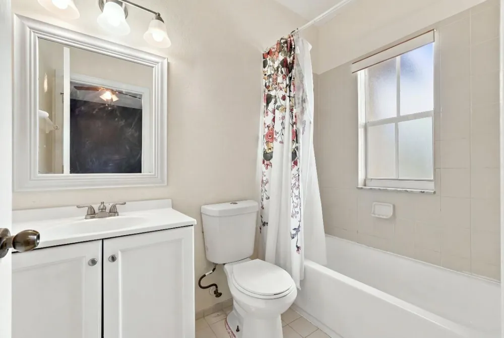 406 W SANTA CATALINA CIRCLE #406 North Lauderdale, FL 33068