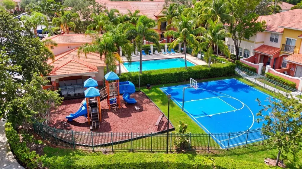406 W SANTA CATALINA CIRCLE #406 North Lauderdale, FL 33068