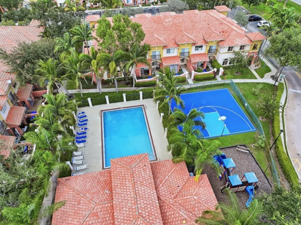 406 W SANTA CATALINA CIRCLE #406 North Lauderdale, FL 33068