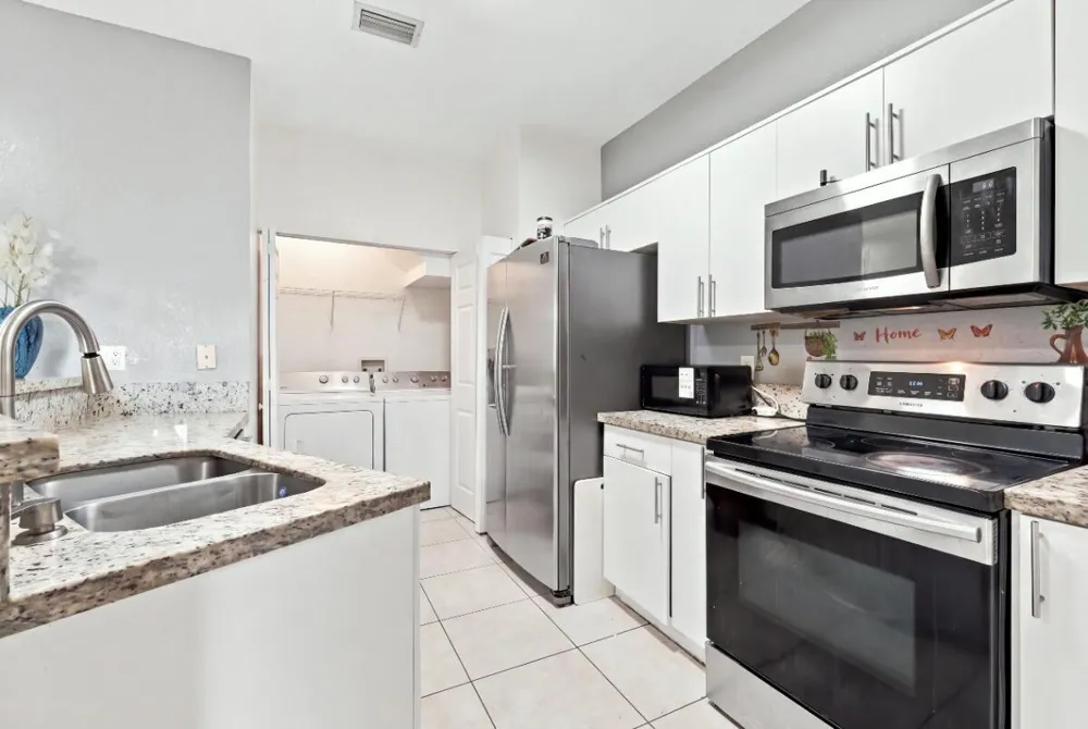 406 W SANTA CATALINA CIRCLE #406 North Lauderdale, FL 33068