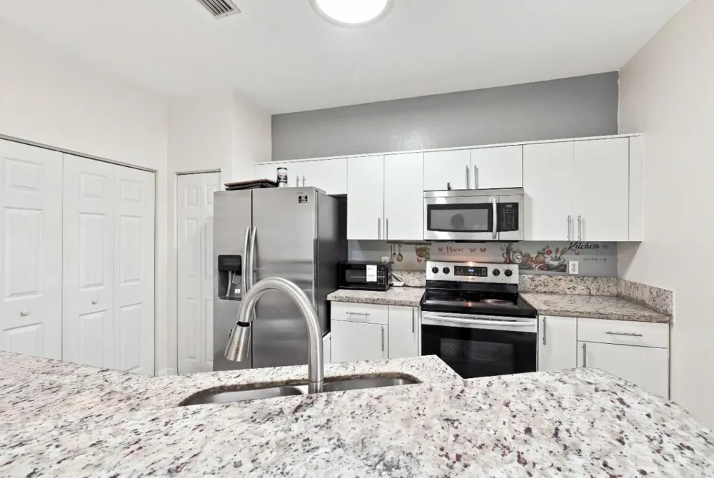 406 W SANTA CATALINA CIRCLE #406 North Lauderdale, FL 33068
