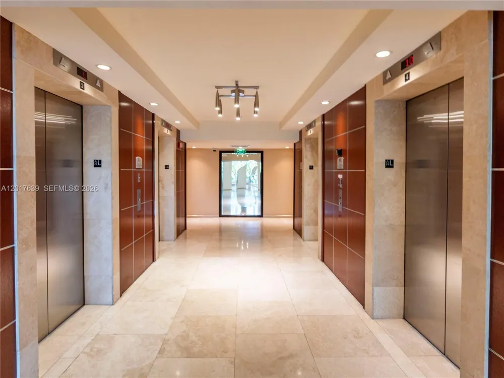 2475 Brickell Ave #903 Miami, FL 33129
