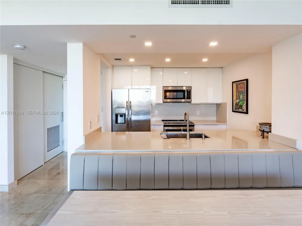 2475 Brickell Ave #903 Miami, FL 33129