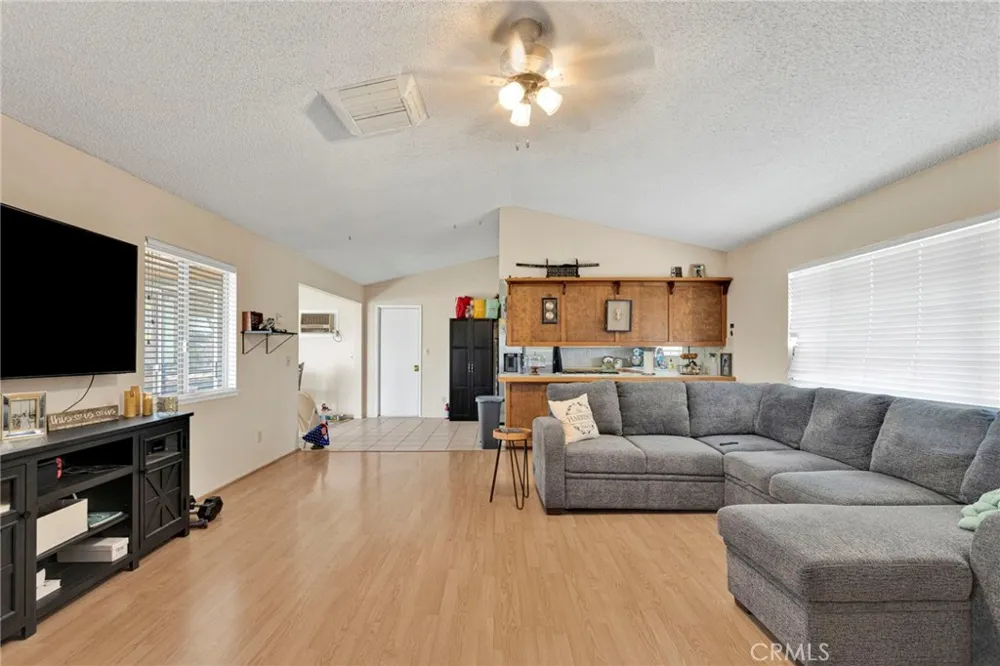 20555 Sitting Bull Apple Valley, CA 92308