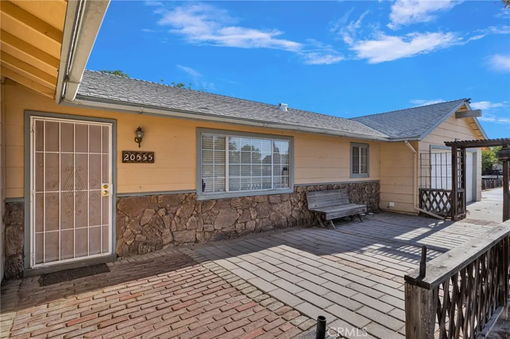 20555 Sitting Bull Apple Valley, CA 92308