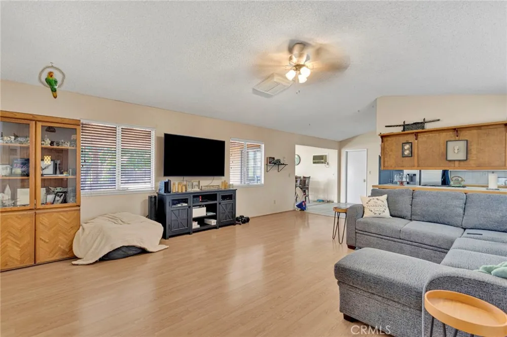 20555 Sitting Bull Apple Valley, CA 92308