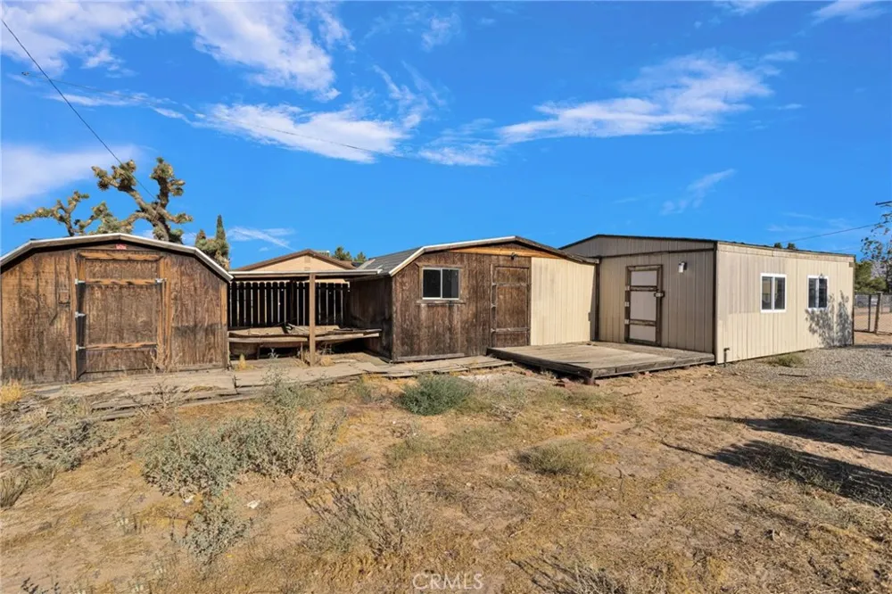 20555 Sitting Bull Apple Valley, CA 92308