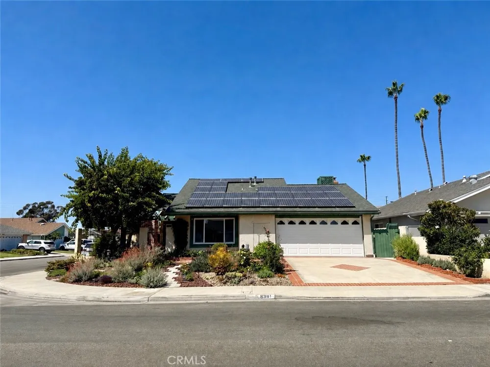 8381 Boothbay Circle Huntington Beach, CA 92646