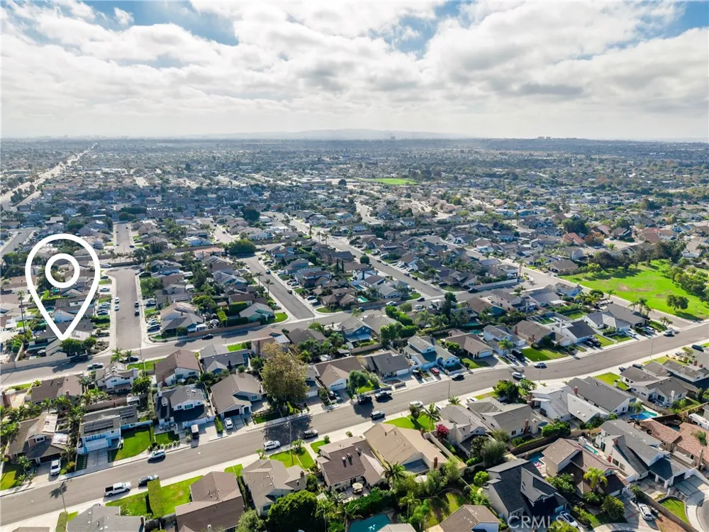 8381 Boothbay Circle Huntington Beach, CA 92646