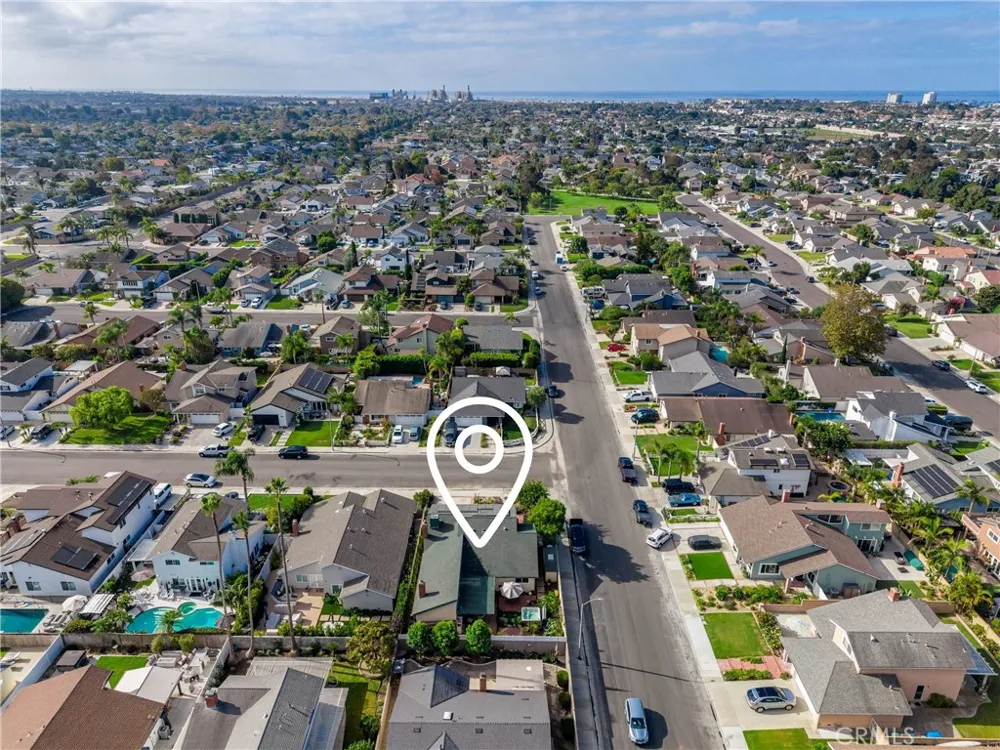 8381 Boothbay Circle Huntington Beach, CA 92646