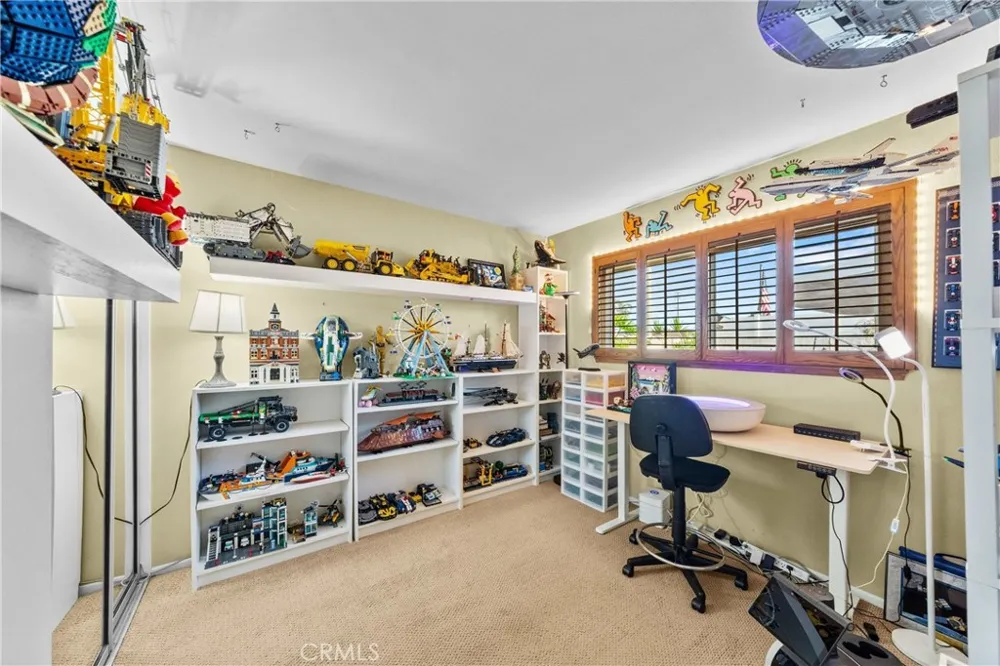 8381 Boothbay Circle Huntington Beach, CA 92646