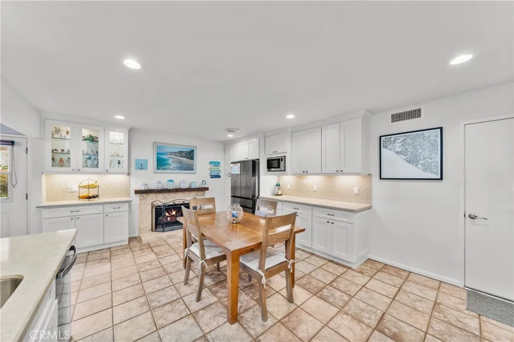 8381 Boothbay Circle Huntington Beach, CA 92646