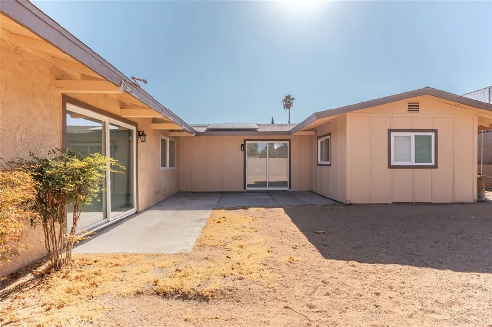 936 Windy Barstow, CA 92311