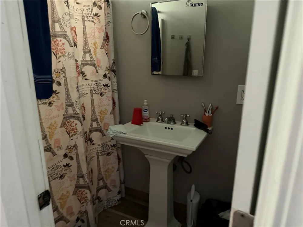 126 Magnolia Court Compton, CA 90220