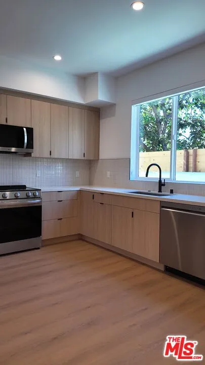 5248 Auckland Avenue #3/4 North Hollywood, CA 91601